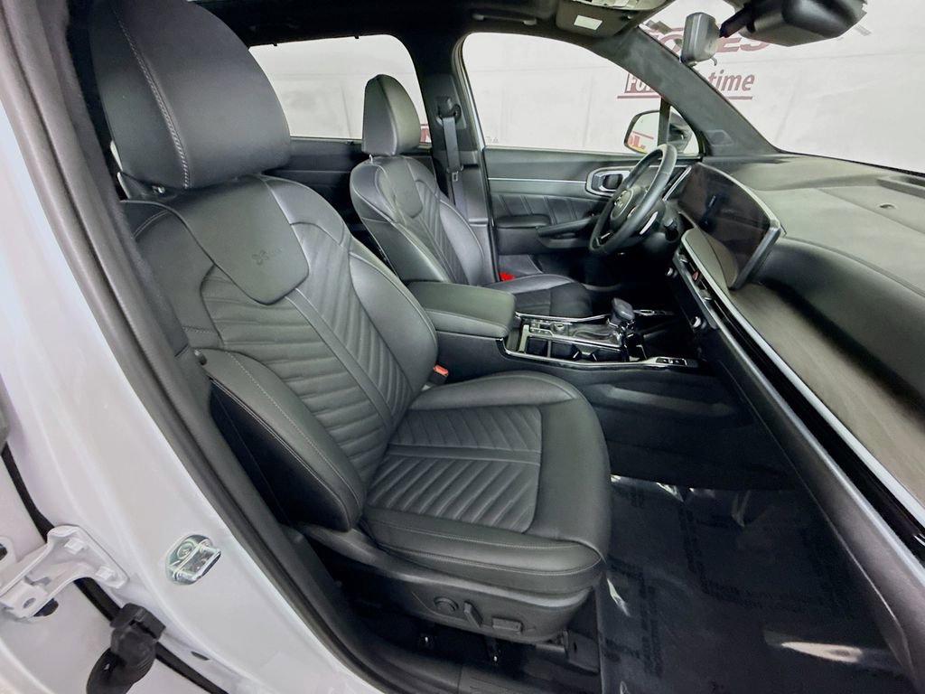 Used 2024 Kia Sorento SX Prestige AWD/4WD image 36