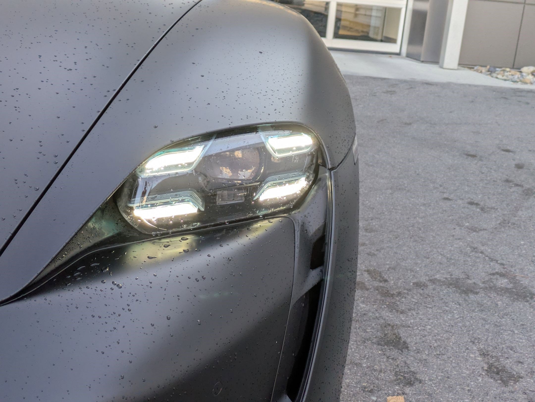 Used 2021 Porsche Taycan Turbo image 10