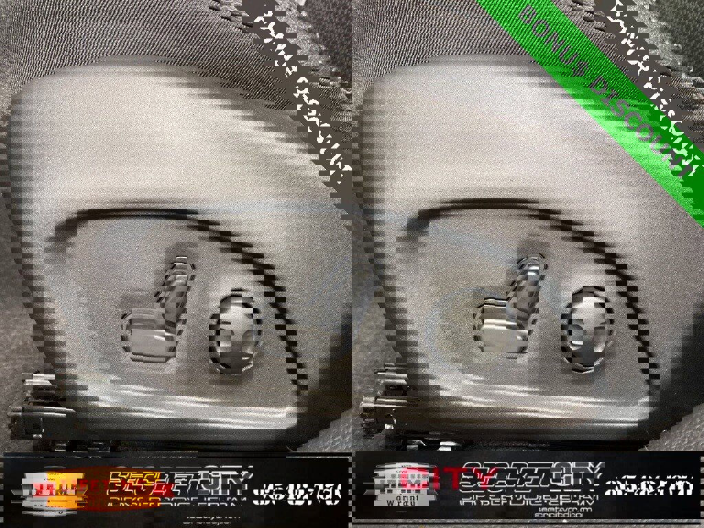 New 2026 Jeep Compass Trailhawk image 13