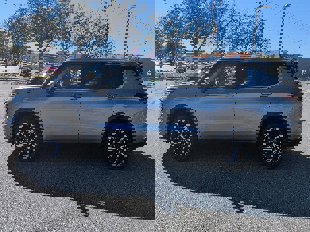 Used 2024 Mitsubishi Outlander SE image 7