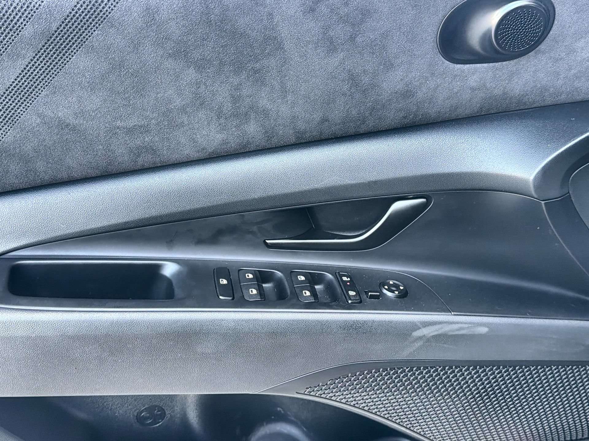 Used 2025 Hyundai Elantra N FWD image 13