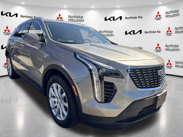 Used 2022 Cadillac XT4 Luxury w/ Cold Weather Package AWD/4WD image 13