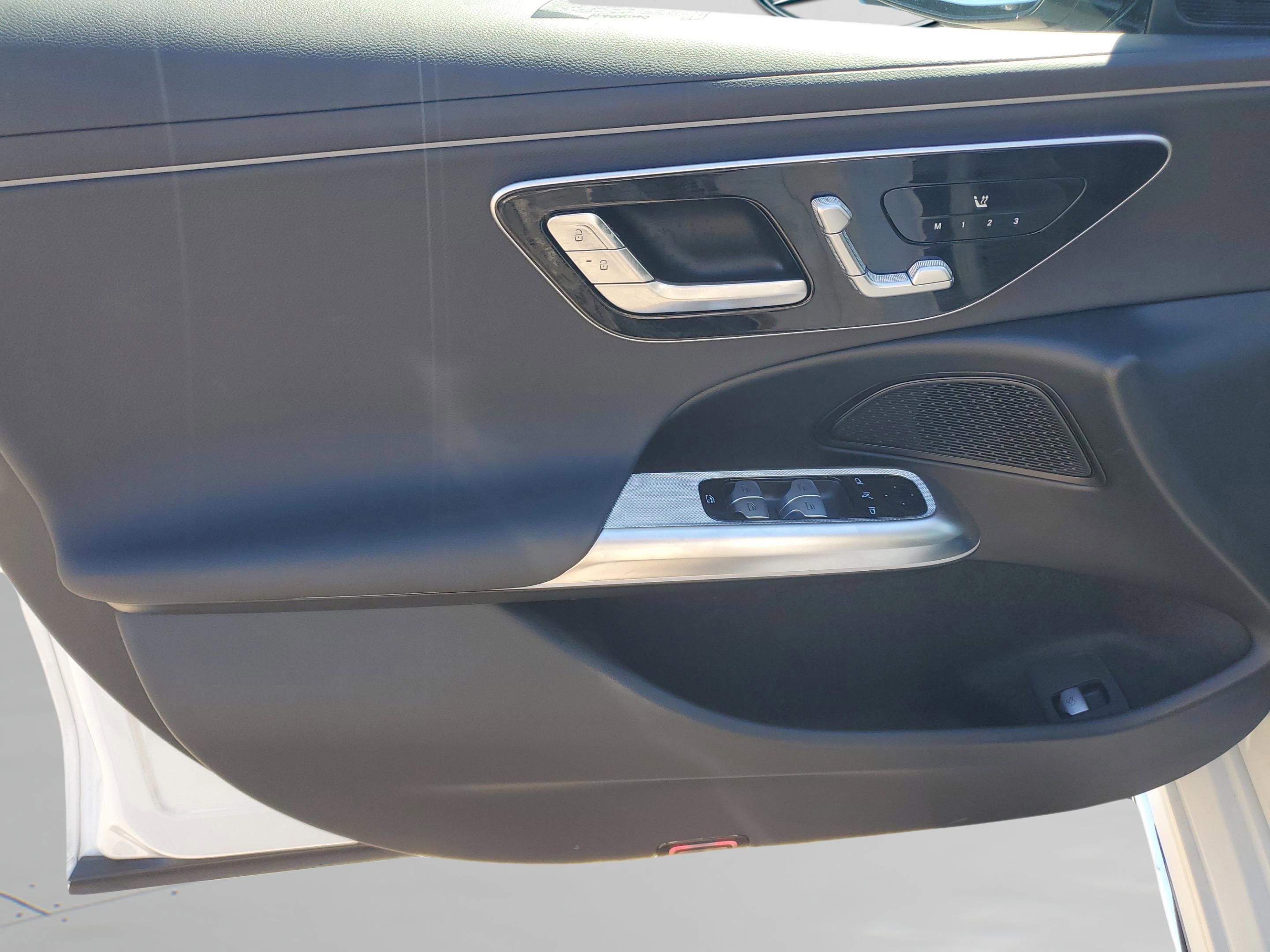 Certified 2025 Mercedes-Benz E 350 4MATIC Sedan image 31