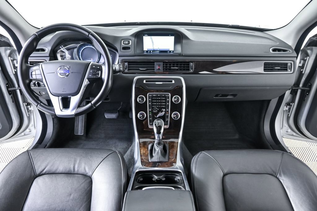 Used 2016 Volvo XC70 T5 Premier w/ Proximity Package AWD/4WD image 17