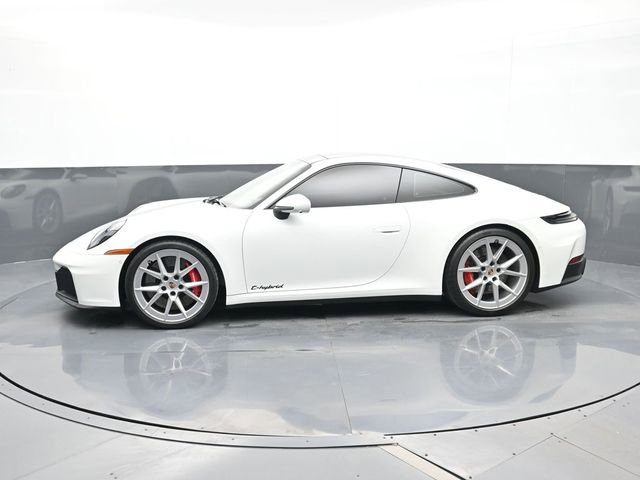 Certified 2025 Porsche 911 Carrera GTS image 2