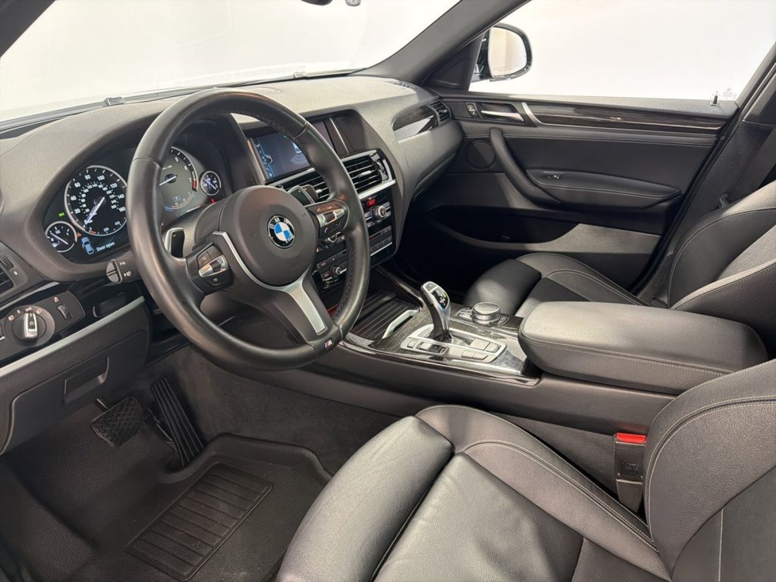 Used 2017 BMW X4 xDrive28i AWD/4WD image 10