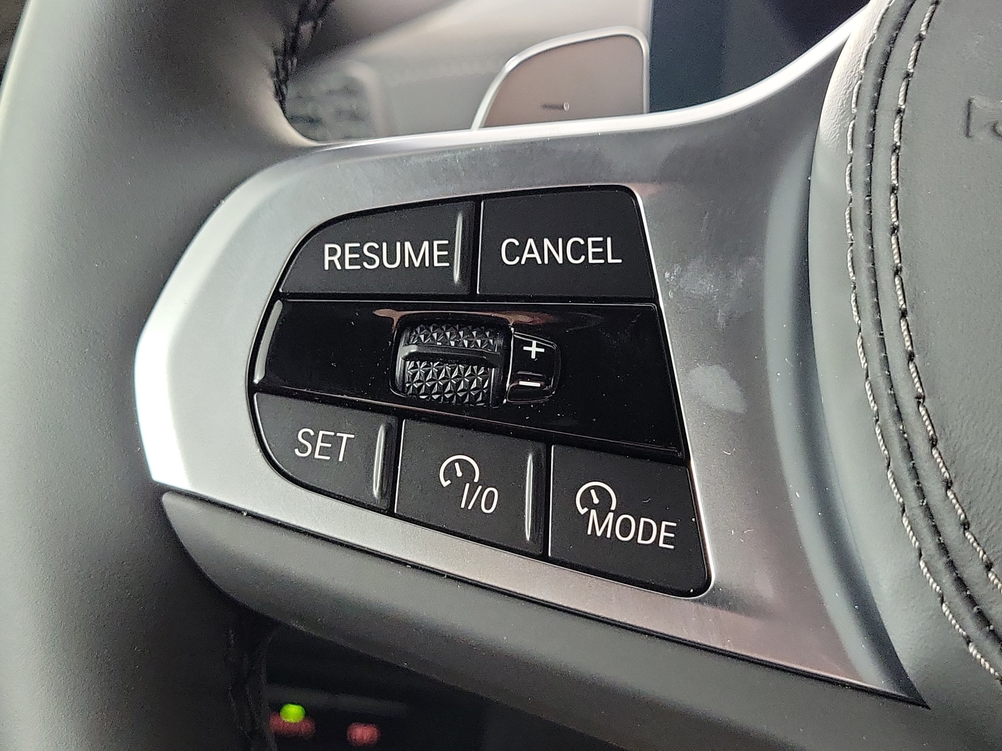 Certified 2026 BMW X5 xDrive40i w/ M Sport Package AWD/4WD image 13
