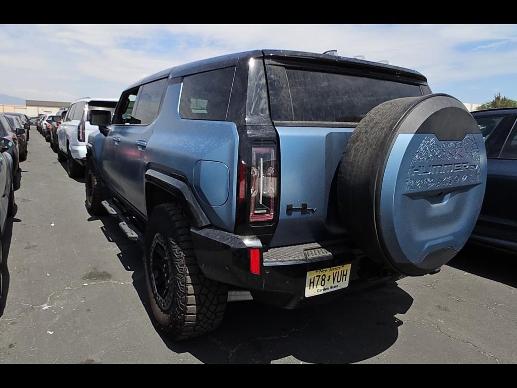 Used 2024 GMC Hummer EV 3X w/ Omega Edition AWD/4WD image 4