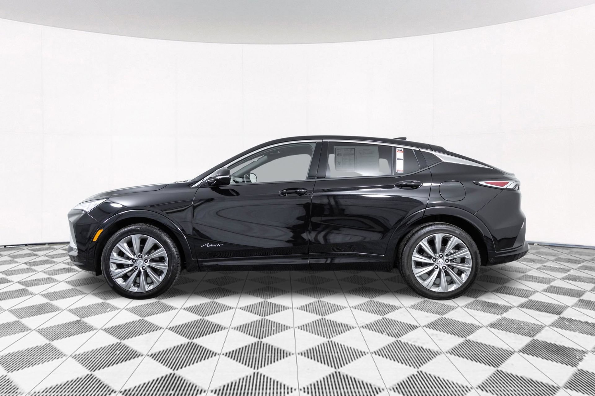 Used 2025 Buick Envista Avenir FWD image 14