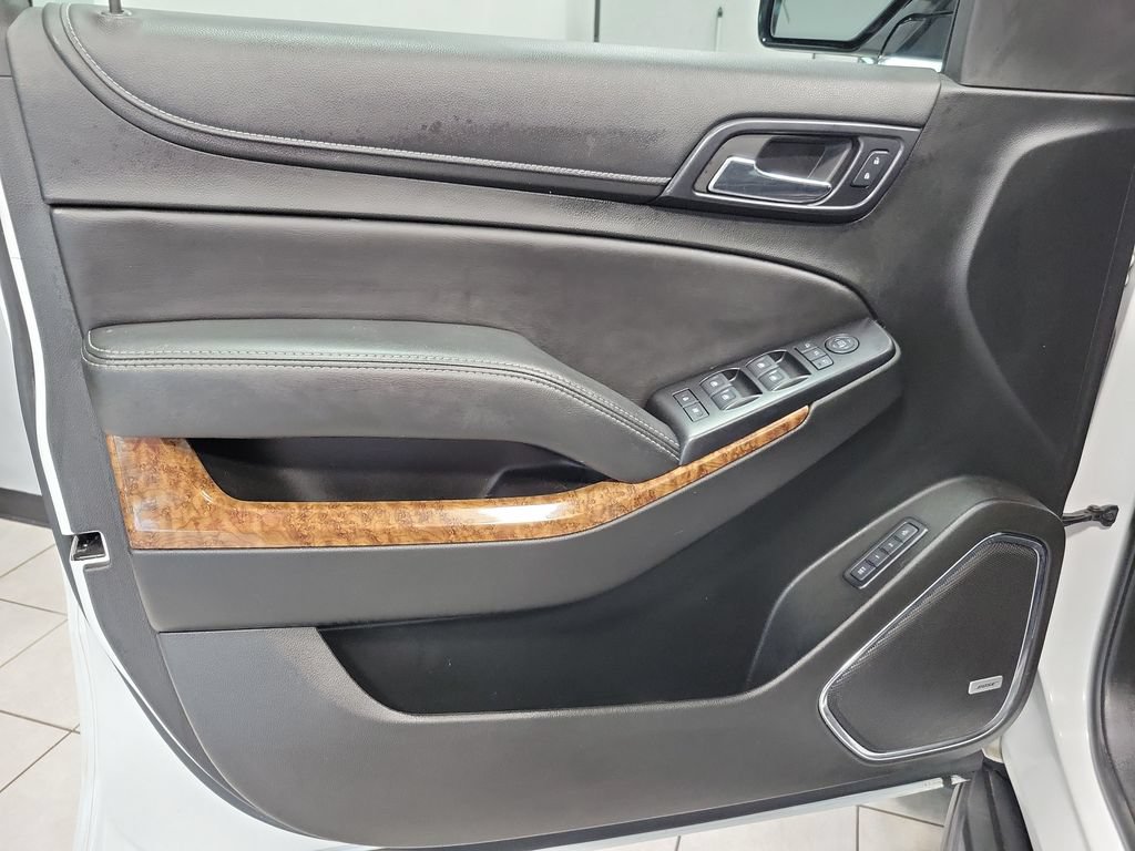 Used 2018 Chevrolet Tahoe Premier AWD/4WD image 37