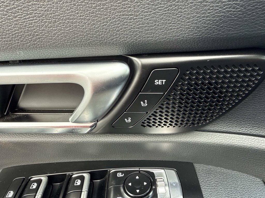 Used 2025 Kia Telluride SX Prestige X-Pro AWD/4WD image 24