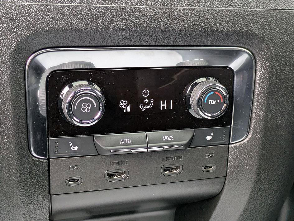 Certified 2026 Chevrolet Tahoe Premier image 31