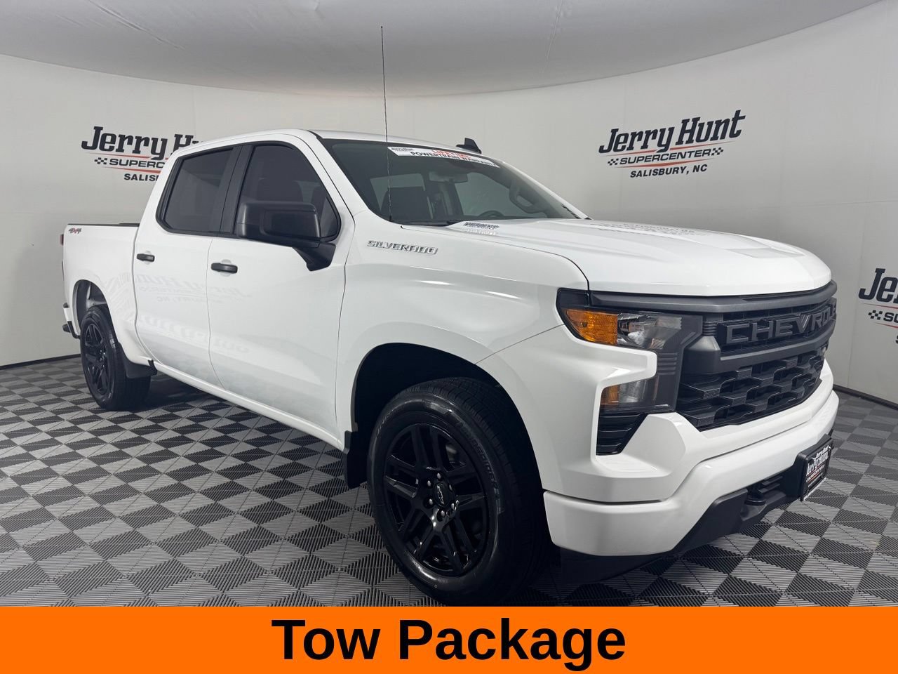 Used 2025 Chevrolet Silverado 1500 Custom AWD/4WD image 6