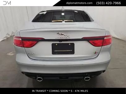 Used 2018 Jaguar XF S RWD image 5