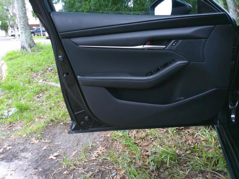 Used 2020 MAZDA MAZDA3 Sedan FWD image 23