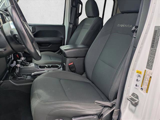 Used 2019 Jeep Wrangler Unlimited Sahara image 15
