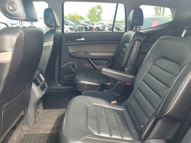 Used 2021 Volkswagen Atlas SEL AWD/4WD image 16