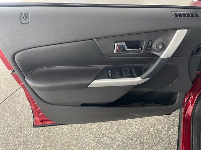 Used 2013 Ford Edge SEL FWD image 35