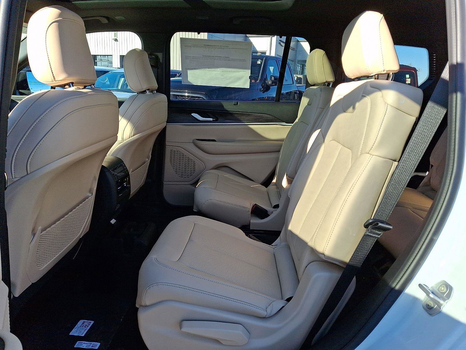 New 2025 Jeep Grand Cherokee L Limited image 6