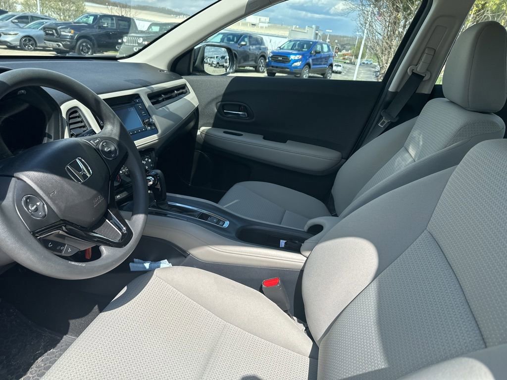Used 2022 Honda HR-V LX image 8