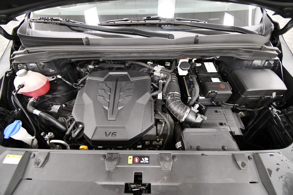 Certified 2023 Kia Carnival SX FWD image 12