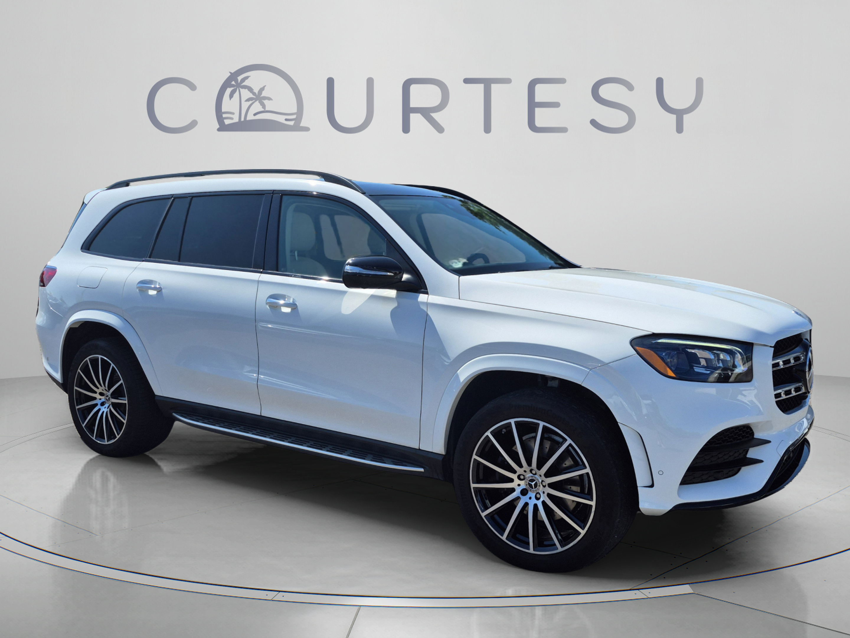 Used 2023 Mercedes-Benz GLS 450 4MATIC w/ AMG Line Exterior image 9