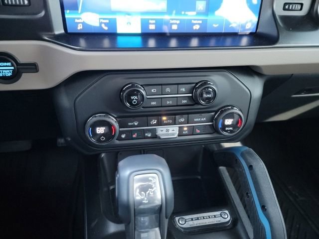 Used 2023 Ford Bronco Wildtrak AWD/4WD image 12