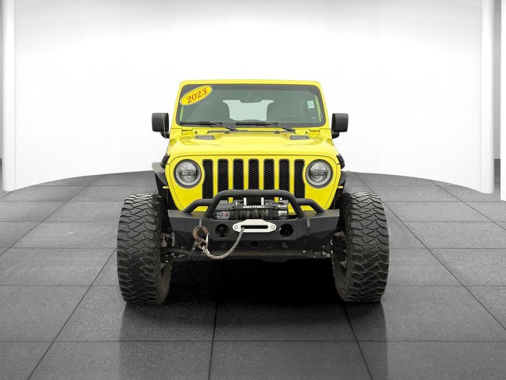Used 2023 Jeep Wrangler Unlimited Rubicon w/ Cold Weather Group AWD/4WD image 2