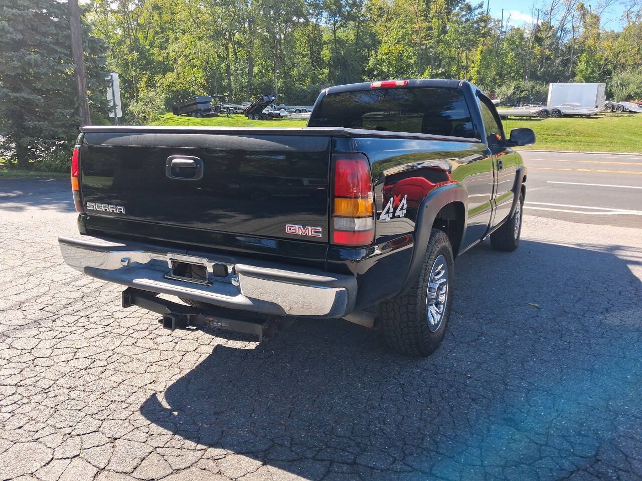 Used 2007 GMC Sierra 1500 W/T AWD/4WD image 12