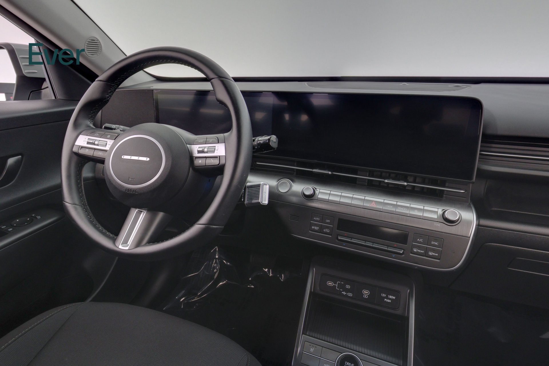 Used 2024 Hyundai Kona SEL FWD image 24