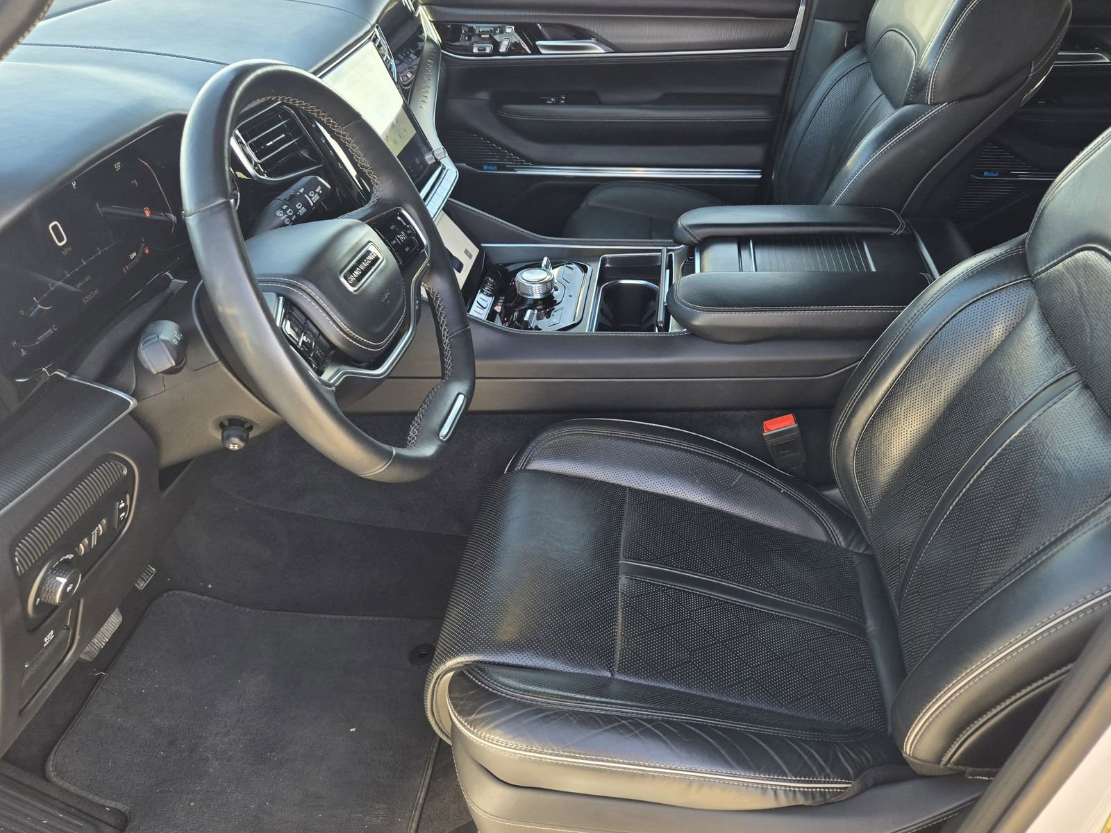 Used 2024 Jeep Grand Wagoneer Series II w/ Quick Order Packagew 28T image 13