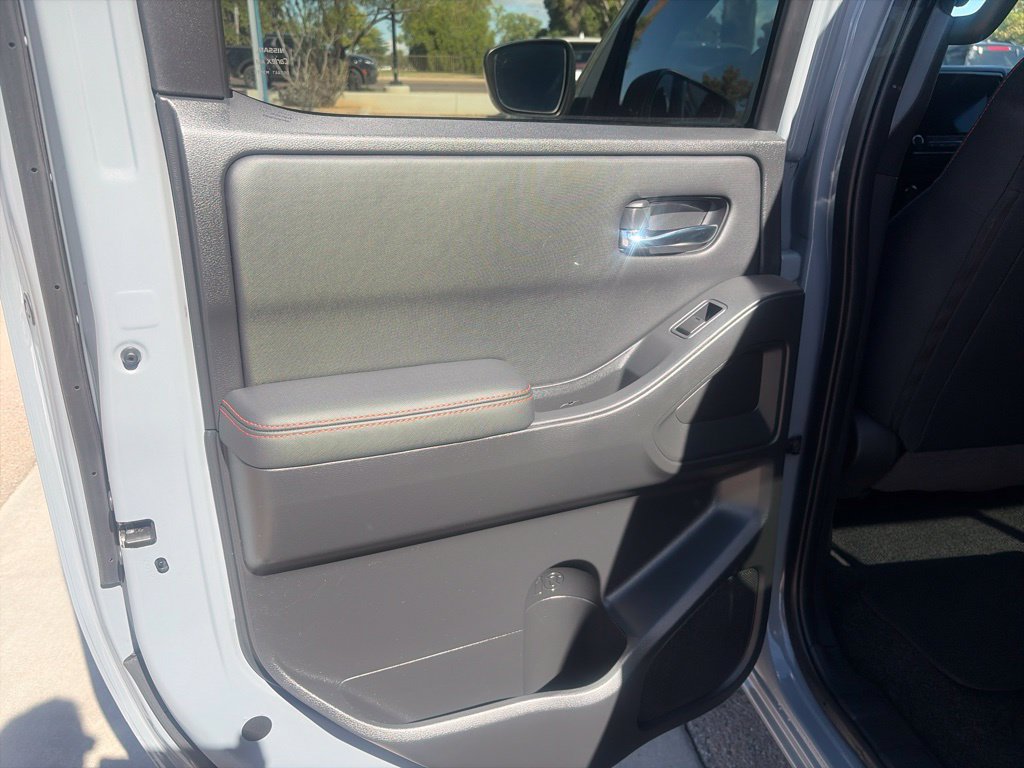 Used 2023 Nissan Frontier Pro-X w/ Technology Package RWD image 15