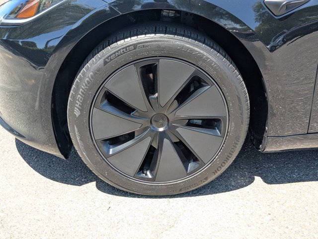 Used 2024 Tesla Model 3 Long Range RWD image 26