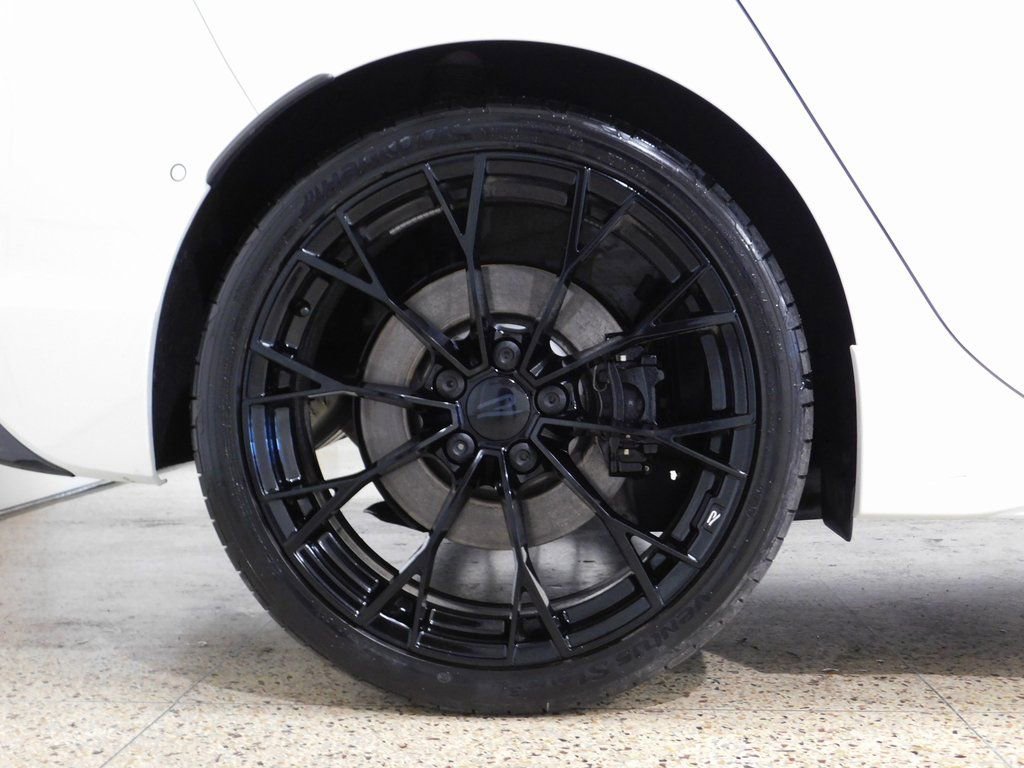 Used 2025 Volkswagen Golf R image 99