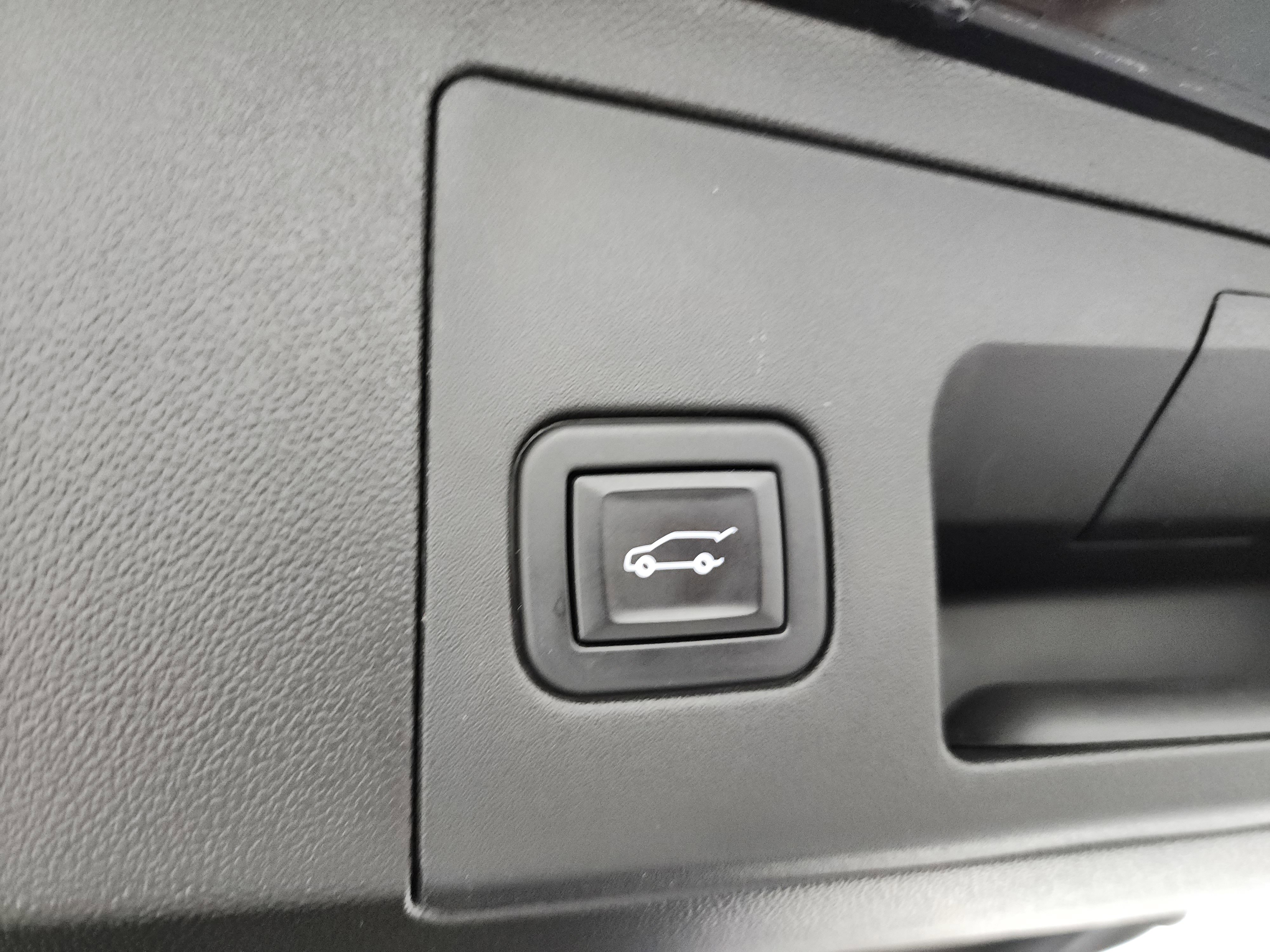 Used 2020 Cadillac XT5 Premium Luxury image 29