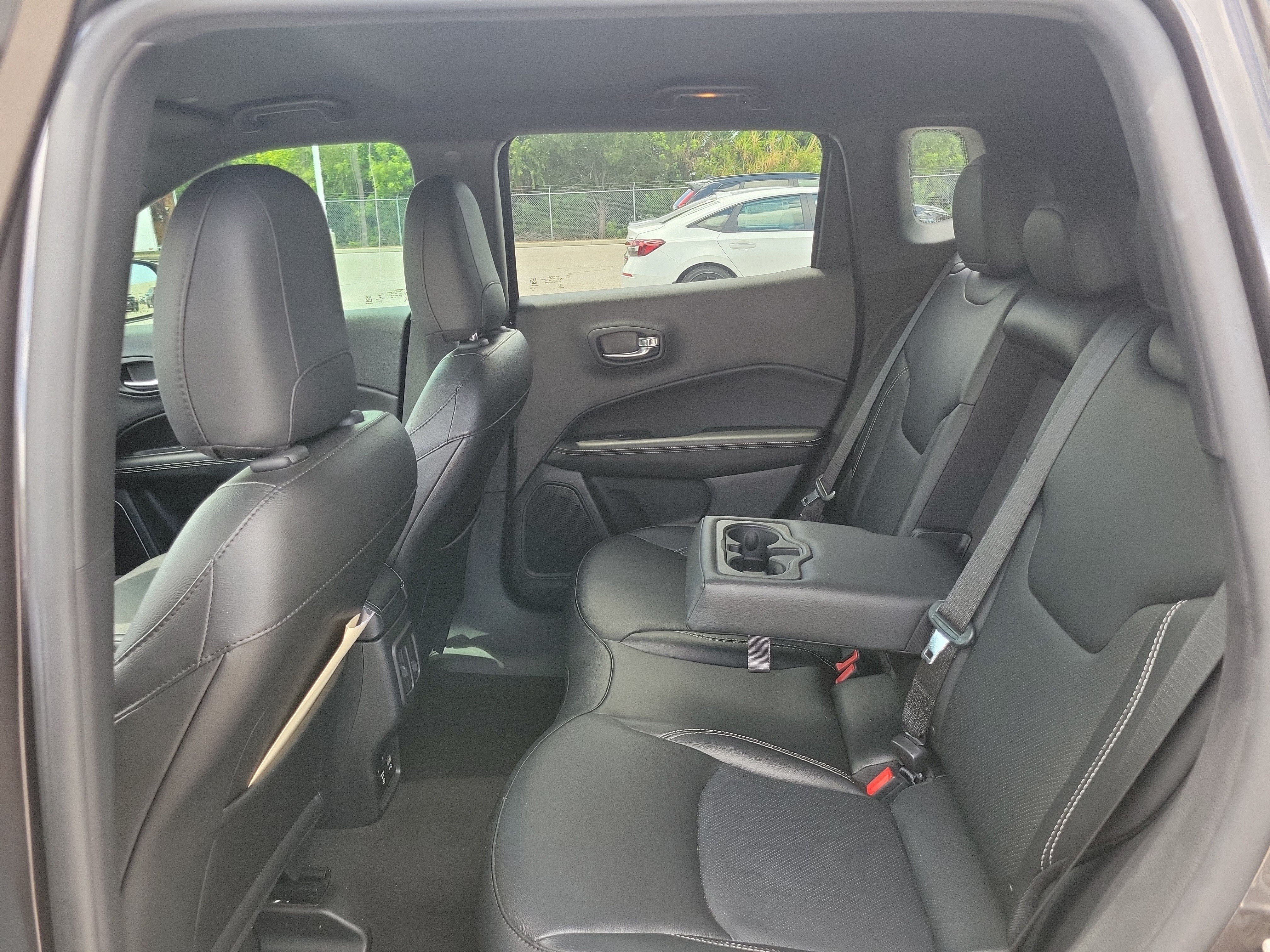 Used 2021 Jeep Compass Latitude FWD image 29