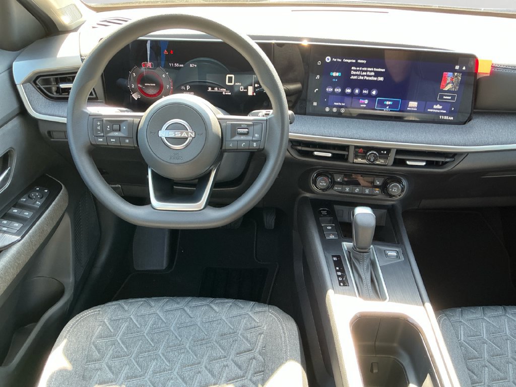 New 2027 Nissan Kicks SV w/ Cold Weather Package FWD image 16