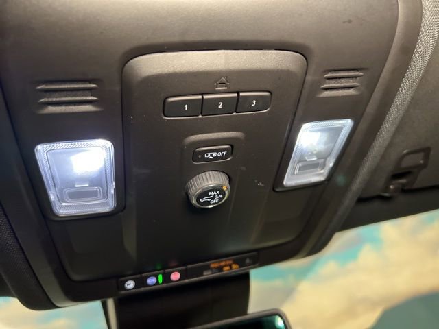Used 2024 Chevrolet Suburban LT AWD/4WD image 42