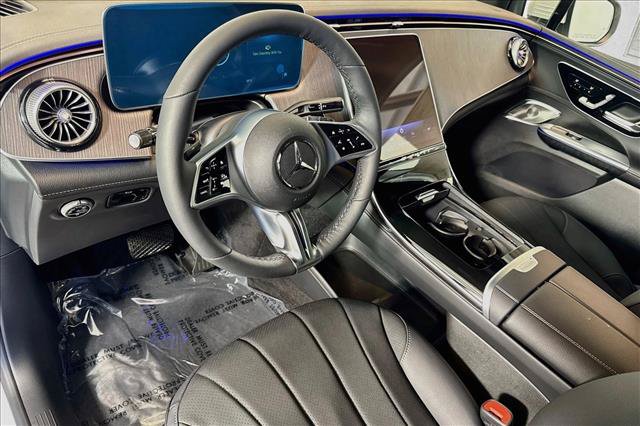 New 2026 Mercedes-Benz EQE 320 4MATIC SUV image 9