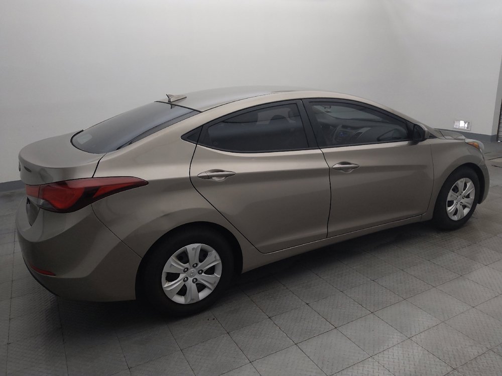 Used 2016 Hyundai Elantra SE FWD image 10
