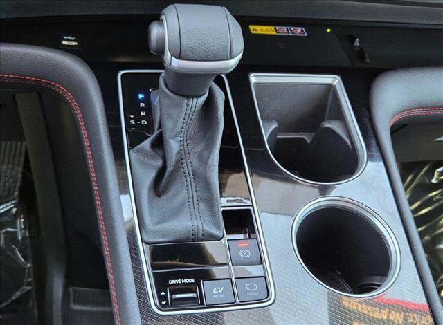 Certified 2025 Toyota Sienna XSE w/ XSE Premium Package image 13