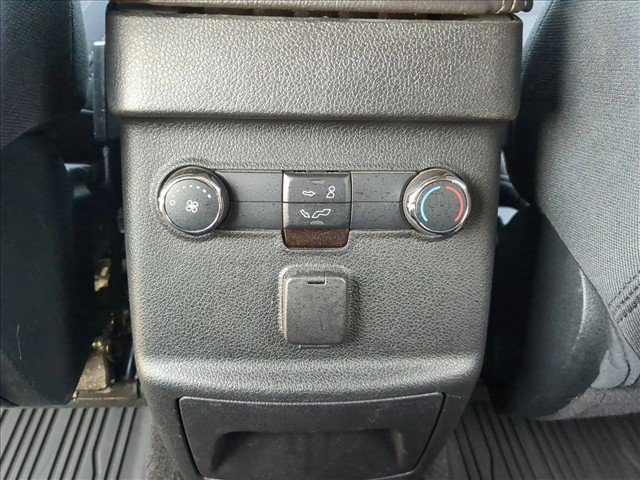 Used 2018 Ford Explorer XLT FWD image 16