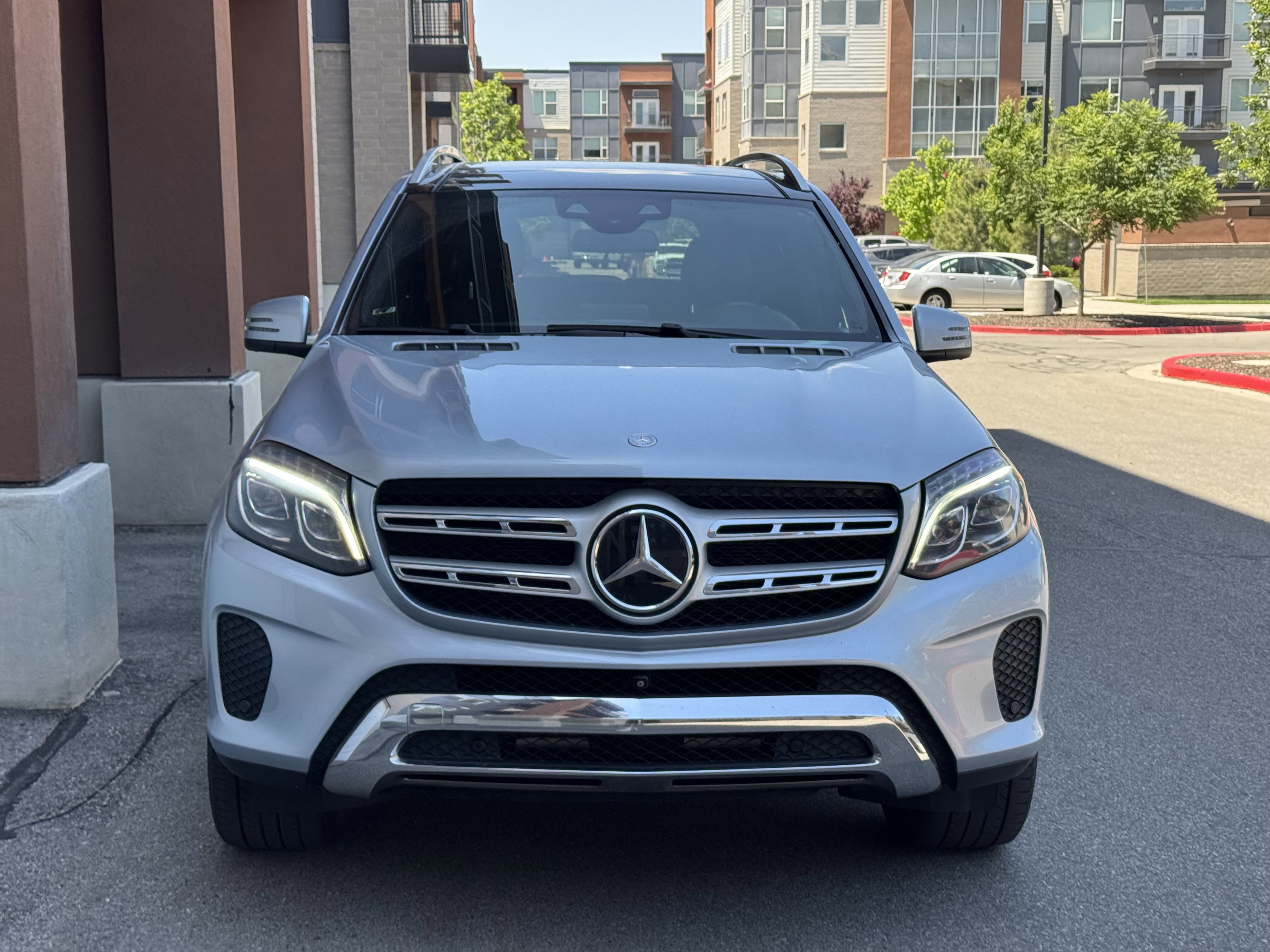 Used 2017 Mercedes-Benz GLS 450 4MATIC image 9