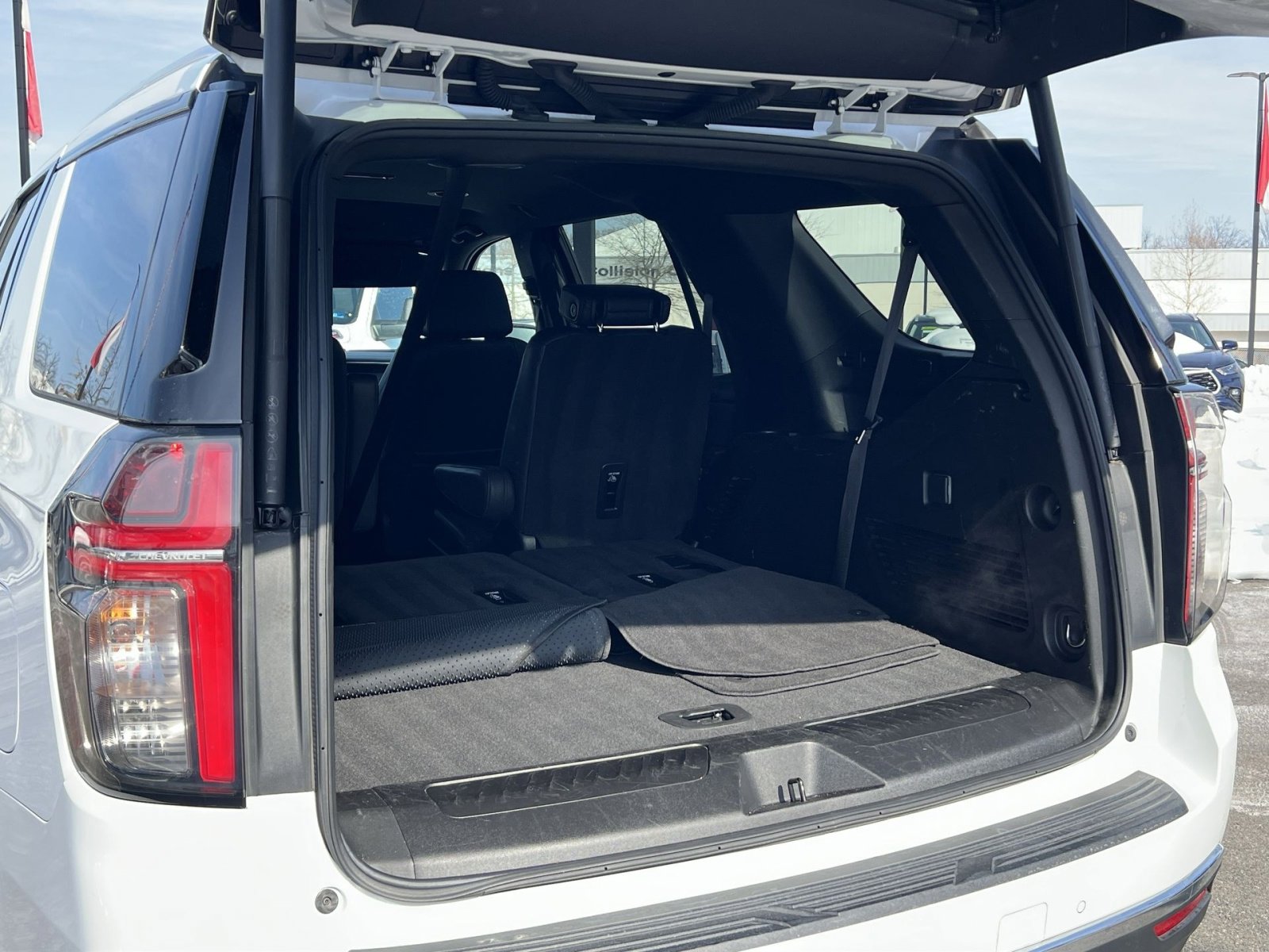 Used 2024 Chevrolet Tahoe LT image 26