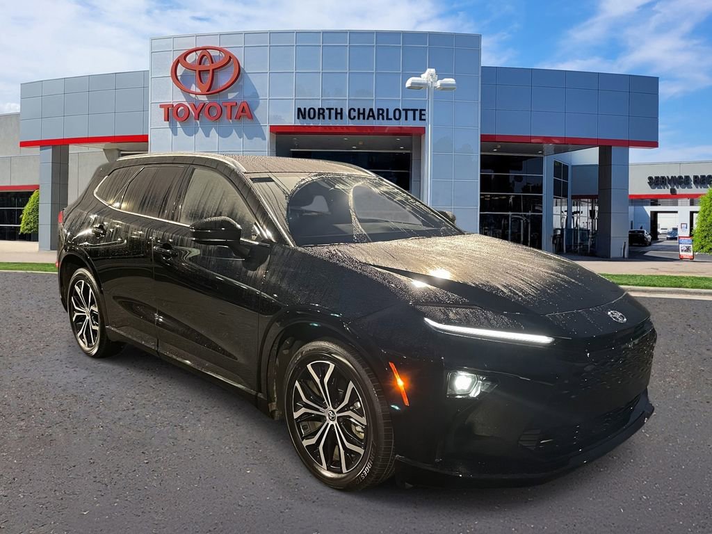 Used 2025 Toyota Crown Signia