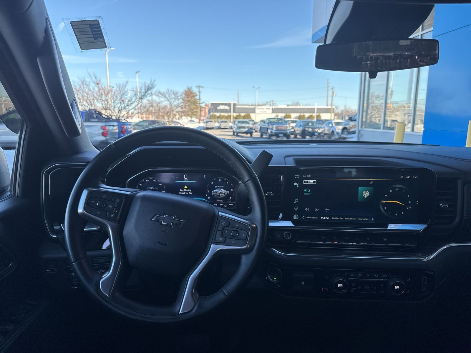 Used 2023 Chevrolet Silverado 1500 RST image 2