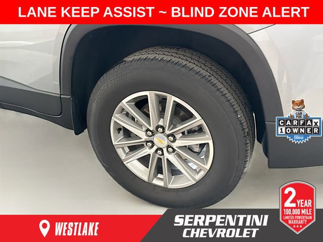 Used 2023 Chevrolet Traverse LT image 32