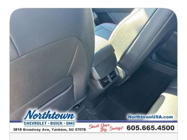 New 2026 Chevrolet Equinox RS w/ LPO, Floor Liner Package AWD/4WD image 15