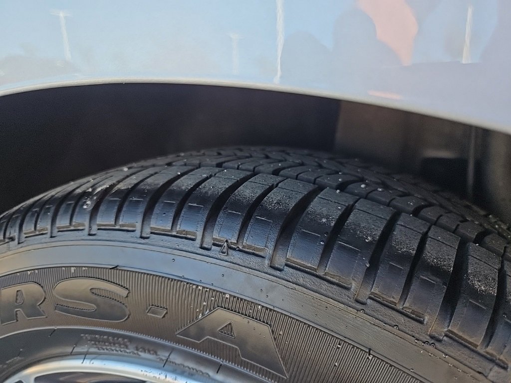 Used 2023 Nissan Versa SV image 17