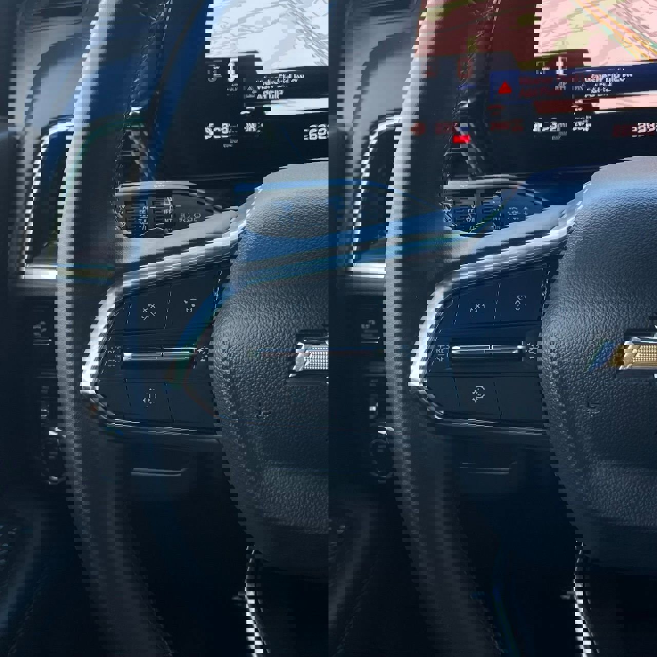 Used 2025 Chevrolet Tahoe LT image 14